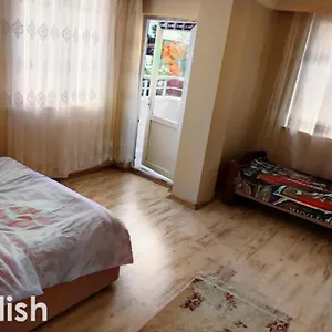 Forest Villa, 6 Minutes From The Airport Вилла