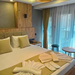 Yellow Bull Проживание в семье